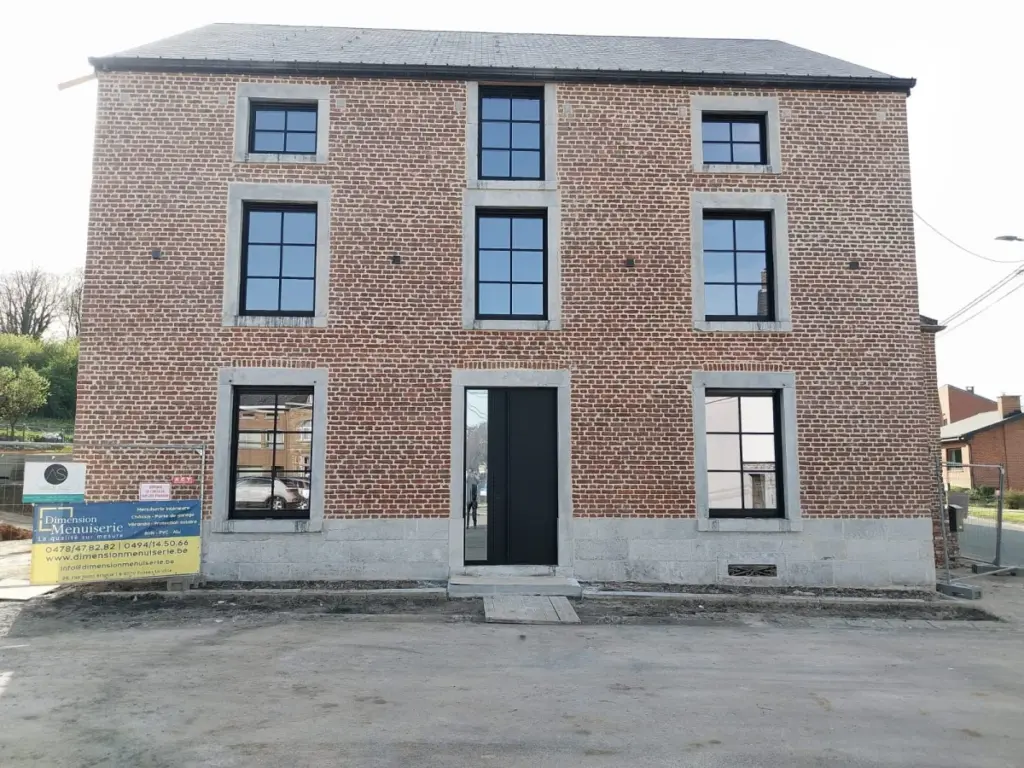 Châssis aluminium Finstral Ferro-line anthracite à Fosses-la-ville
