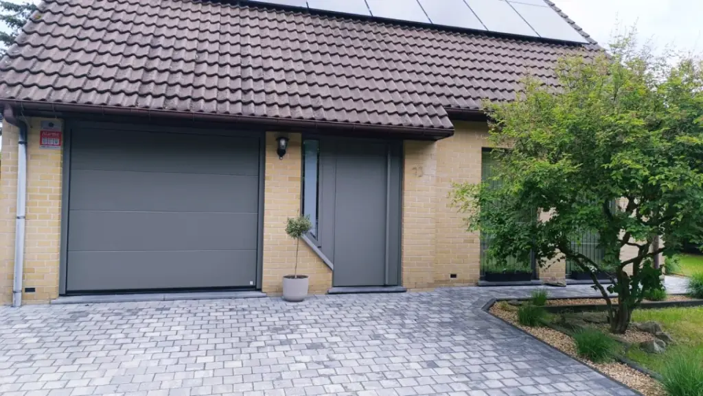 Réalisation Porte de garage sectionnelle